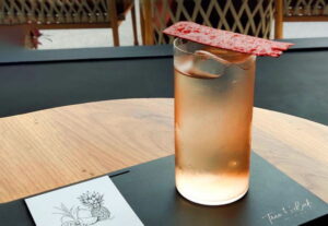 Tree Oclock Cafe 13